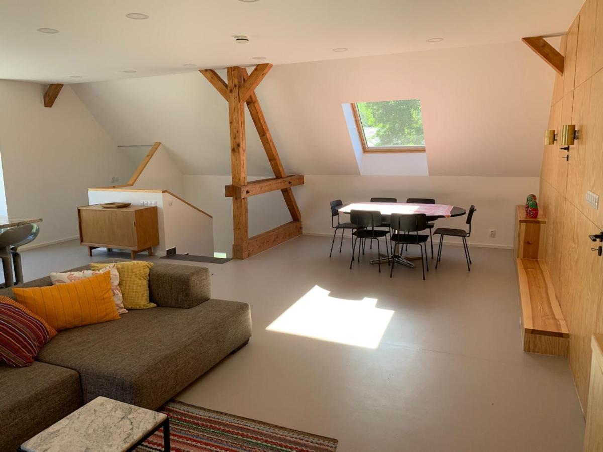 Appartement Fox à Hostka  Extérieur photo